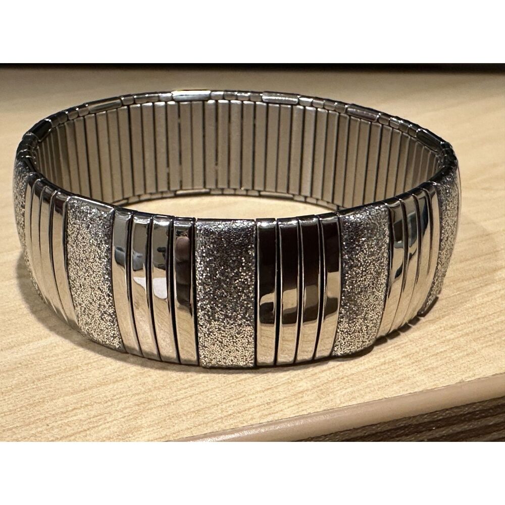 Steel by Design Stainless Steel Glitter Sparkle & Polished Bar Stretch Bracelet